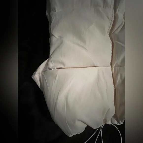 Cream Puffer Vest - Picture 3 of 4